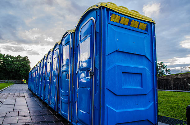 Porta potty delivery and setup in Gretna, LA